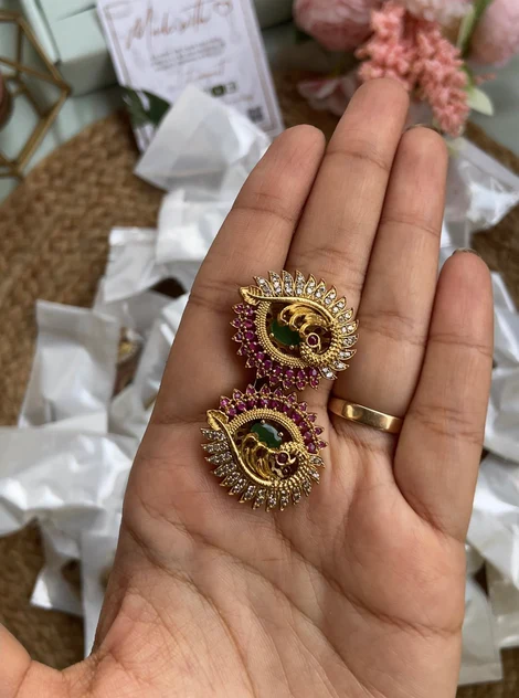 AD Peacock Kemp Studs